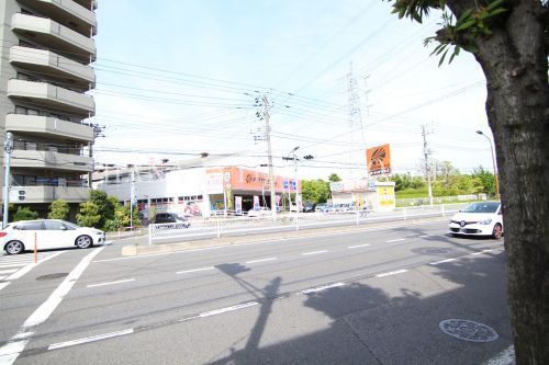 近くのオートバックス南行徳店まで739m(徒歩10分)