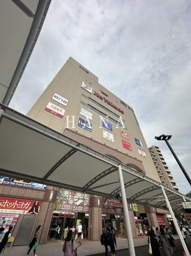 近くのイトーヨーカドー・亀有駅前店まで630m(徒歩8分)