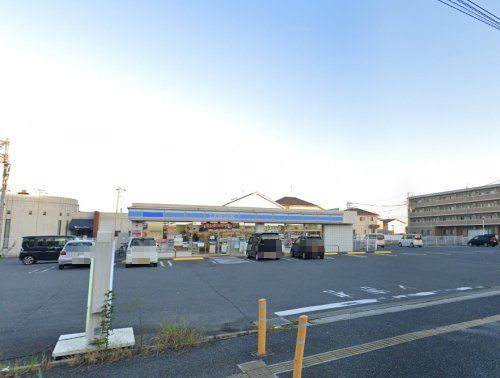 近くのローソン市原更級通店まで633m（徒歩8分）