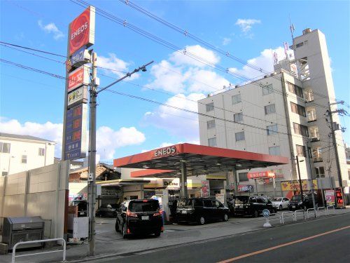 近くのENEOS Dr.Drive セルフ守口北本通SSまで355m(徒歩5分)