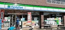 近くのファミリーマート 小金井桜町三丁目店まで664m(徒歩9分)