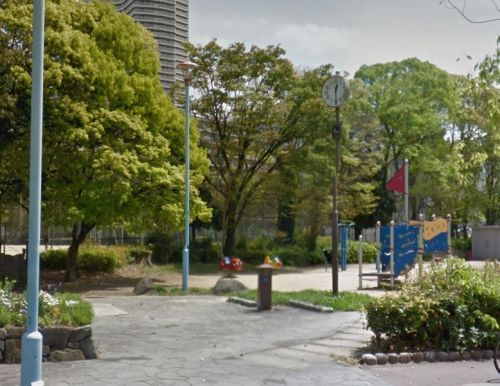 近くの友渕公園まで556m(徒歩7分)