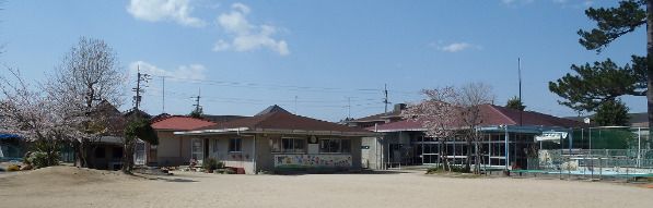 近くの幼稚園・保育園まで1,280m（徒歩16分）