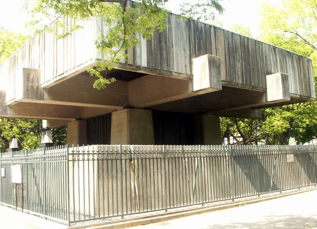 近くの大阪産業労働資料館 エル・ライブラリーまで594m（徒歩8分）