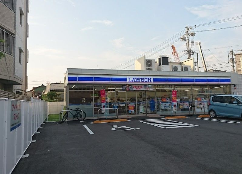 近くのローソン 守山ひょうたん山店まで392m（徒歩5分）
