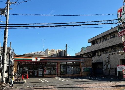 近くのセブンイレブン 小金井中町3丁目店まで527m（徒歩7分）