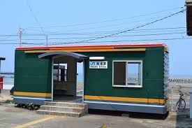 近くのＪＲ予讃線箕浦駅まで8,290m（徒歩104分）