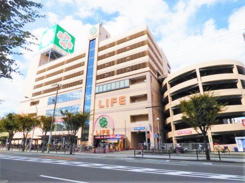近くのライフ 今里店まで336m(徒歩5分)