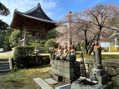 近くの霊芝寺まで1,881m(徒歩24分)