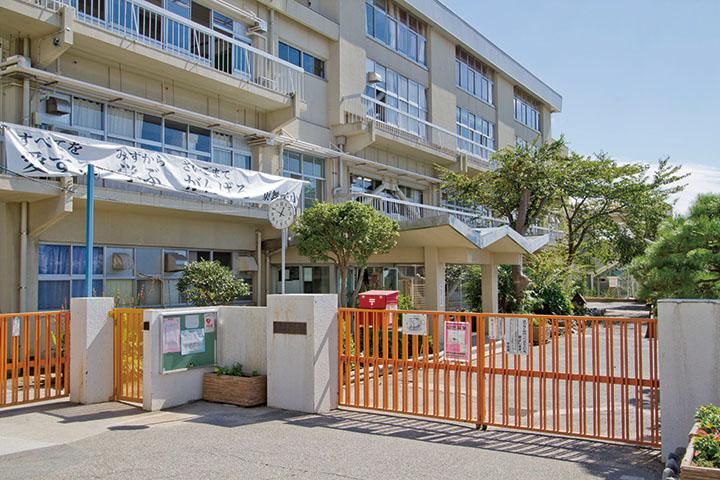 近くの神戸市立東舞子小学校まで1,799m(徒歩23分)
