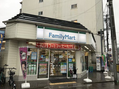 近くのファミリーマート 烏丸今出川店まで178m(徒歩3分)