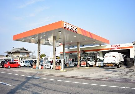 近くの坂本SSまで622m（徒歩8分）