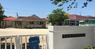 近くの徳島市立沖洲幼稚園まで731m（徒歩10分）