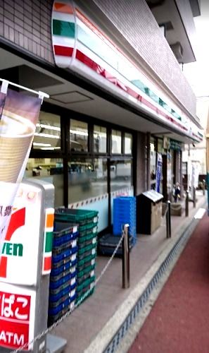 近くのセブン‐イレブン 横浜南太田店まで424m(徒歩6分)