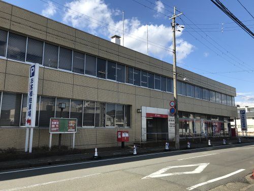 近くの豊岡郵便局まで436m（徒歩6分）