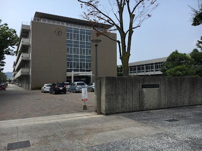 近くの観音寺総合高等学校まで2,075m（徒歩26分）