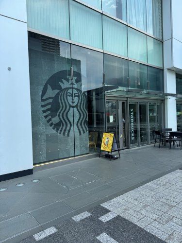 近くのスターバックス浦和パルコ店まで151m（徒歩2分）