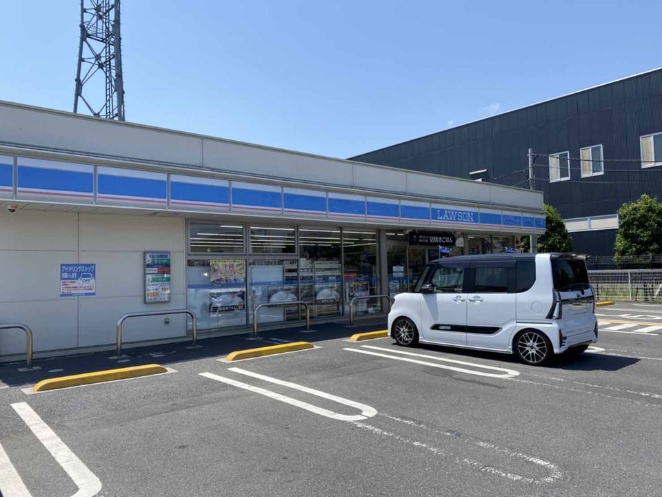 近くのローソン 北春日部東口店まで905m(徒歩12分)