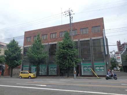 近くのりそな銀行 千本支店まで425m（徒歩6分）