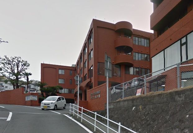 近くの三原台病院まで1,182m（徒歩15分）