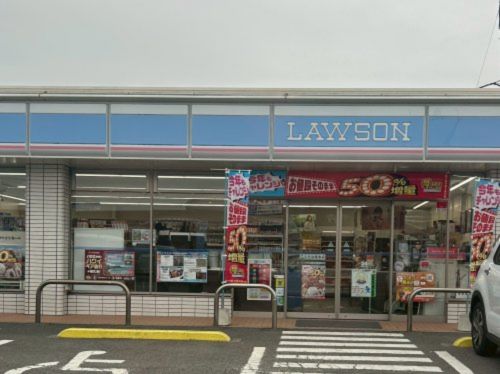 近くのローソン 今治郷新屋敷町店まで843m(徒歩11分)