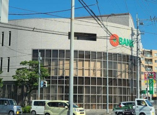 近くのトマト銀行西市支店まで1,252m（徒歩16分）