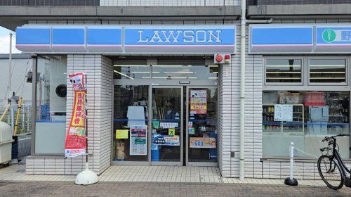 近くのローソン 府中多磨駅前店まで801m(徒歩11分)