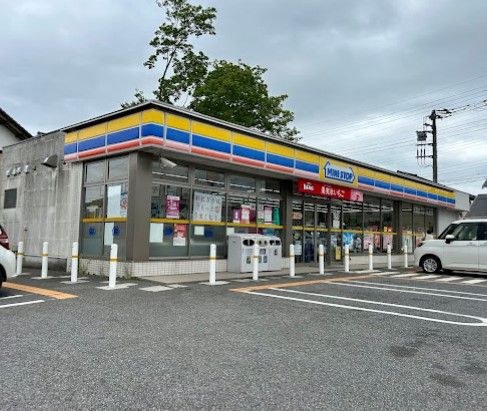 近くのミニストップ 茂原鷲巣店まで341m(徒歩5分)