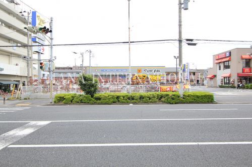 近くのマツモトキヨシ 浦安富士見店まで369m（徒歩5分）