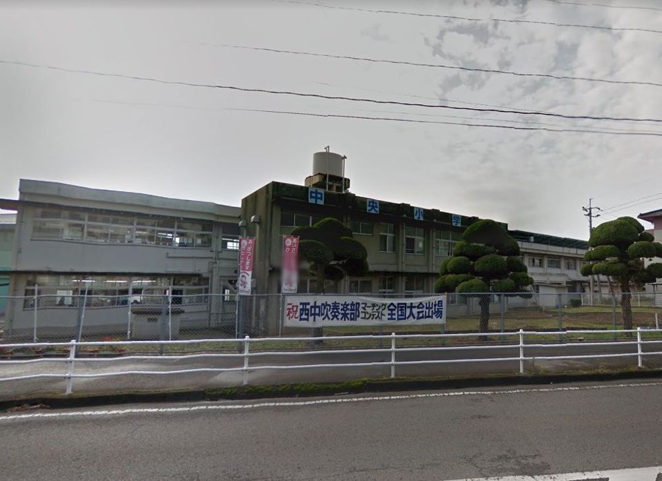 近くの大村市立中央小学校まで1,232m(徒歩16分)
