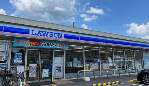 近くのローソン 高槻別所中の町店まで714m(徒歩9分)