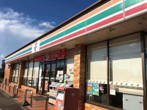 近くのセブンイレブン 太田市龍舞バイパス店まで386m（徒歩5分）