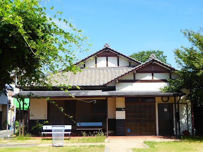 近くの宇多津町中央コミュニティー分館まで534m(徒歩7分)