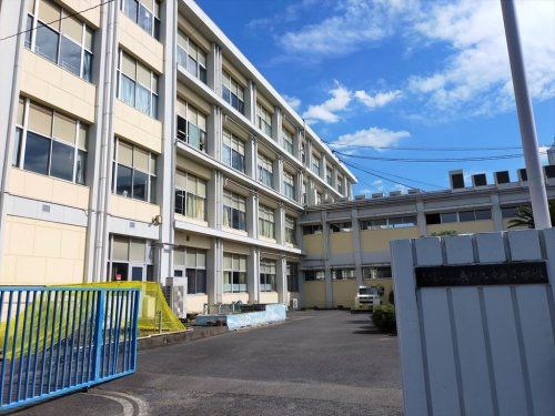 近くの扶桑町立柏森小学校まで425m(徒歩6分)