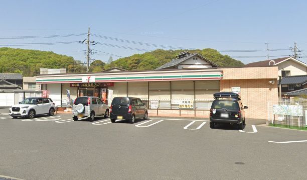 近くのセブンイレブン 玉野八浜町八浜店まで244m(徒歩4分)