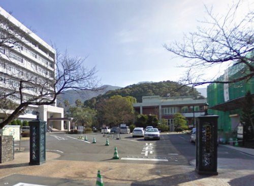 近くの国立長崎大学医学部まで706m(徒歩9分)