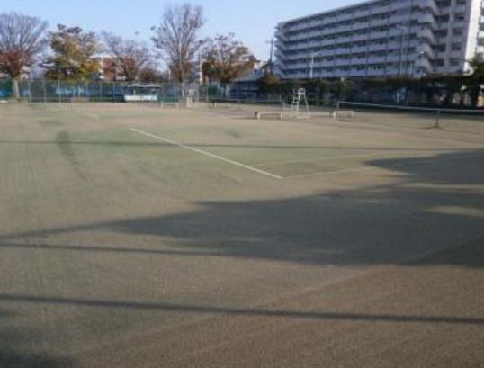 近くの早稲田公園まで590m(徒歩8分)