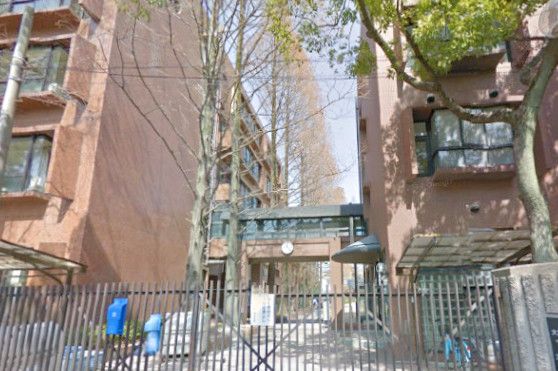 近くの大阪国際大和田高校まで519m（徒歩7分）