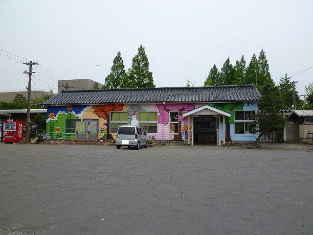 近くの越中中川まで898m（徒歩12分）