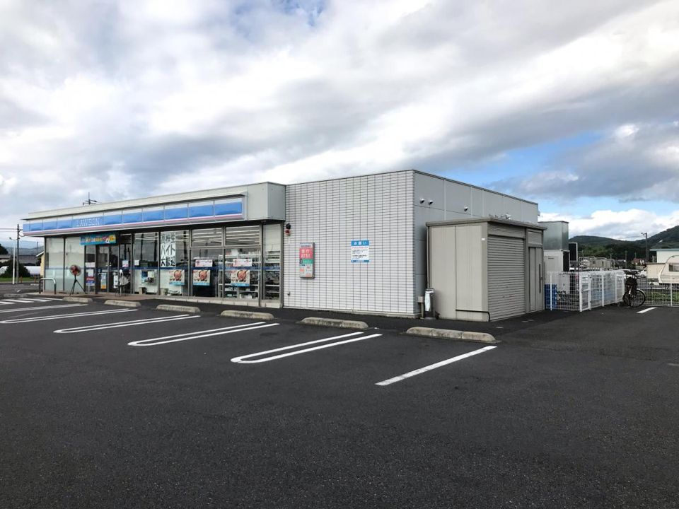 近くのローソン 太田鳥山下町店まで604m（徒歩8分）