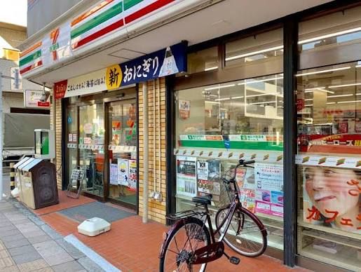 近くのセブンイレブン 東尾久店まで105m(徒歩2分)