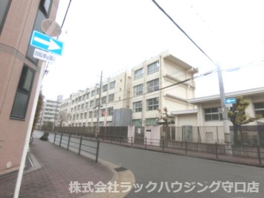 近くの大阪市立鯰江中学校まで431m（徒歩6分）