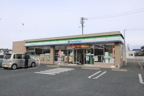 近くのファミリーマート 犬山日の出団地店まで1,851m(徒歩24分)