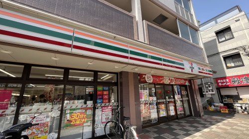 近くのセブンイレブン 東村山秋津駅前店まで2,049m（徒歩26分）