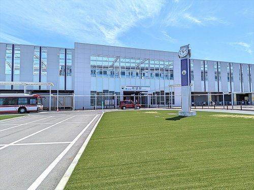 近くの布袋駅まで1,570m(徒歩20分)
