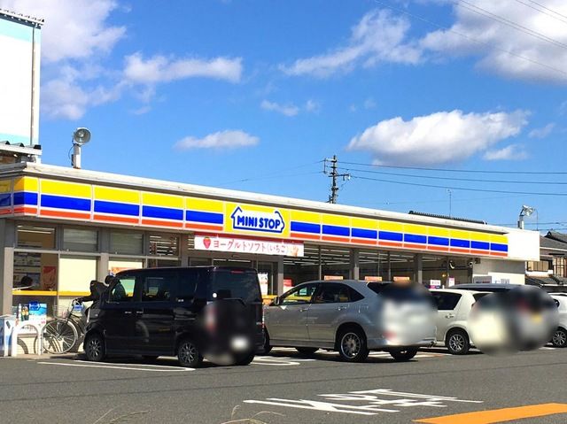 近くのミニストップ 一宮篭屋店まで1,805m(徒歩23分)