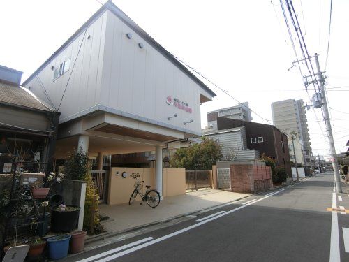 近くの認定こども園 早苗幼稚園まで523m(徒歩7分)
