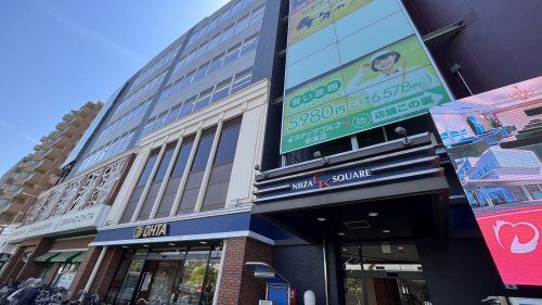 近くのNiiza CK Squareまで1,329m（徒歩17分）