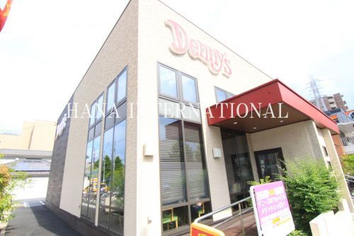 近くのデニーズ 梅島店まで987m(徒歩13分)