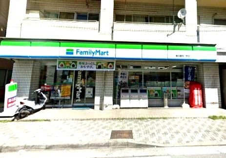 近くのファミリーマートまで1,127m(徒歩15分)